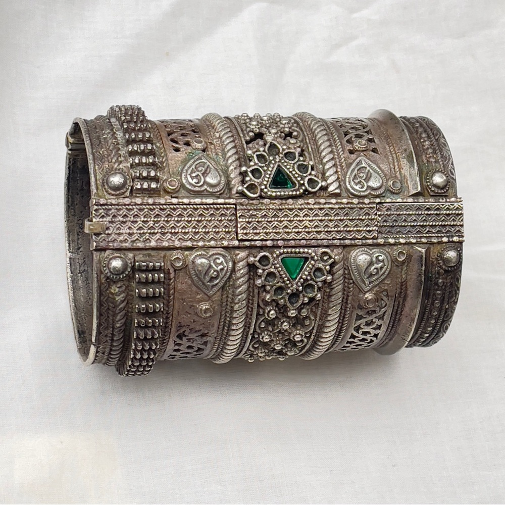 Silver and Green Ornate Bracelet